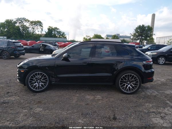 2019 PORSCHE MACAN