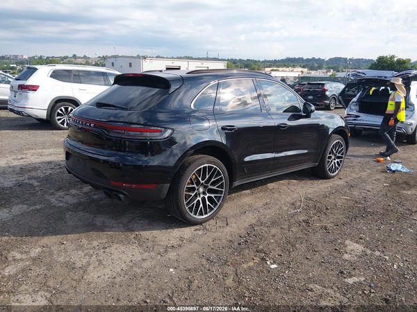 2019 PORSCHE MACAN