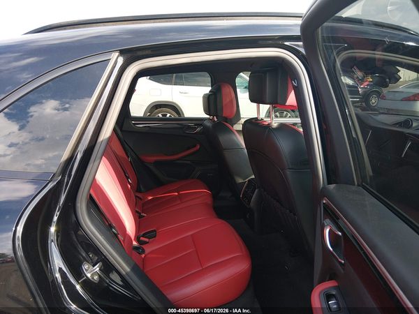 2019 PORSCHE MACAN