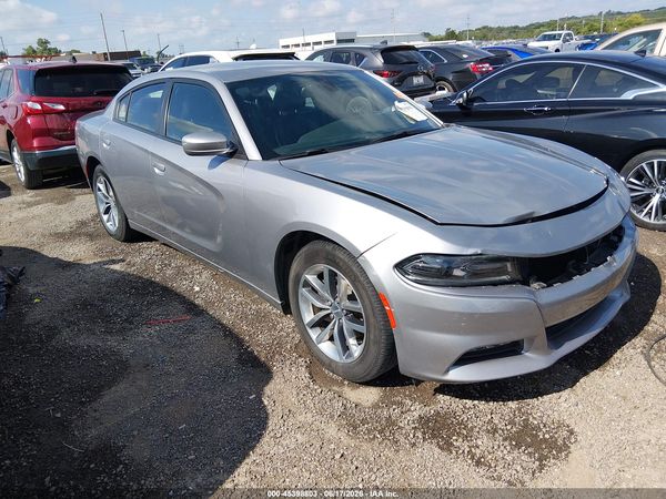 2016 DODGE CHARGER SXT