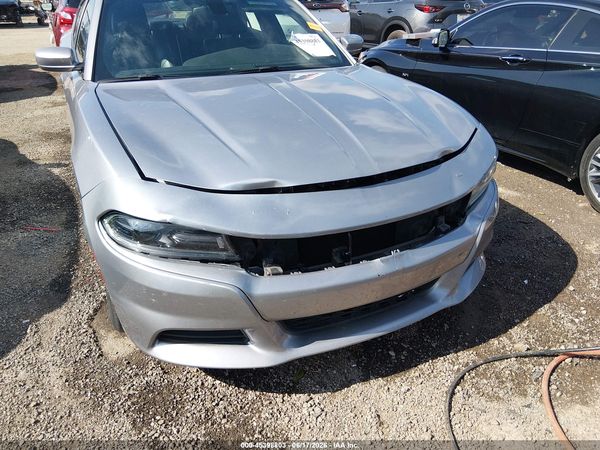 2016 DODGE CHARGER SXT