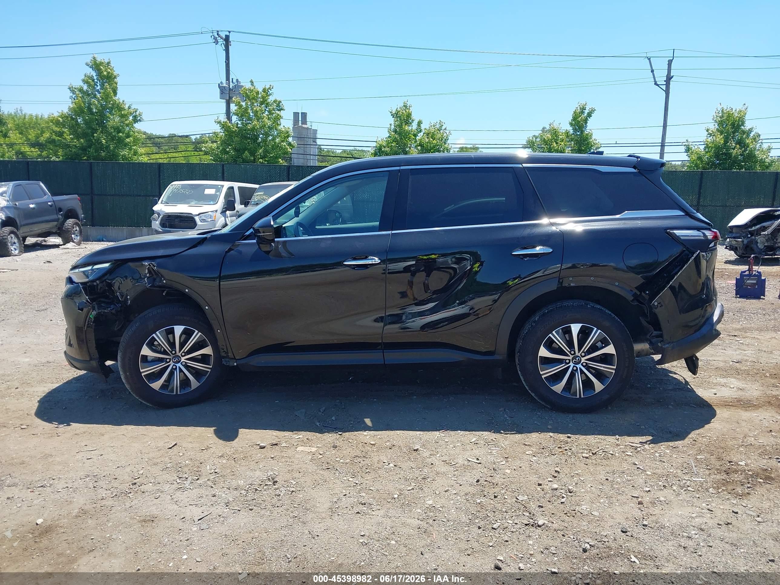 2025 INFINITI QX60 PURE AWD