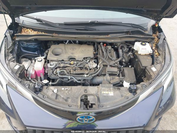 2022 TOYOTA SIENNA XSE — I10