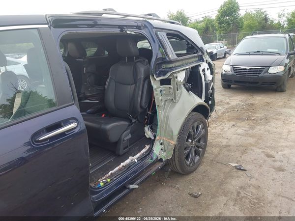 2022 TOYOTA SIENNA XSE — I153