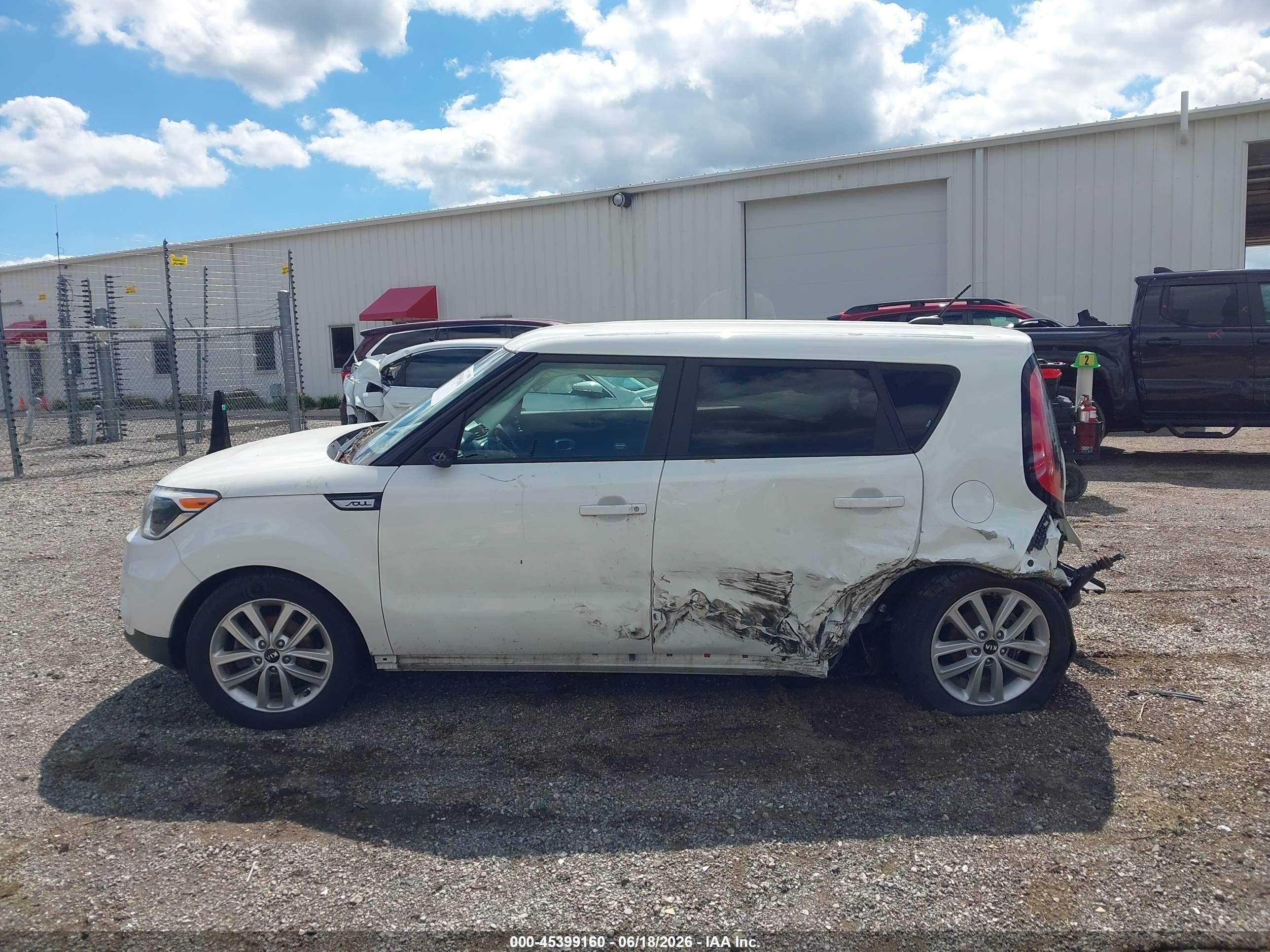 2019 KIA SOUL +