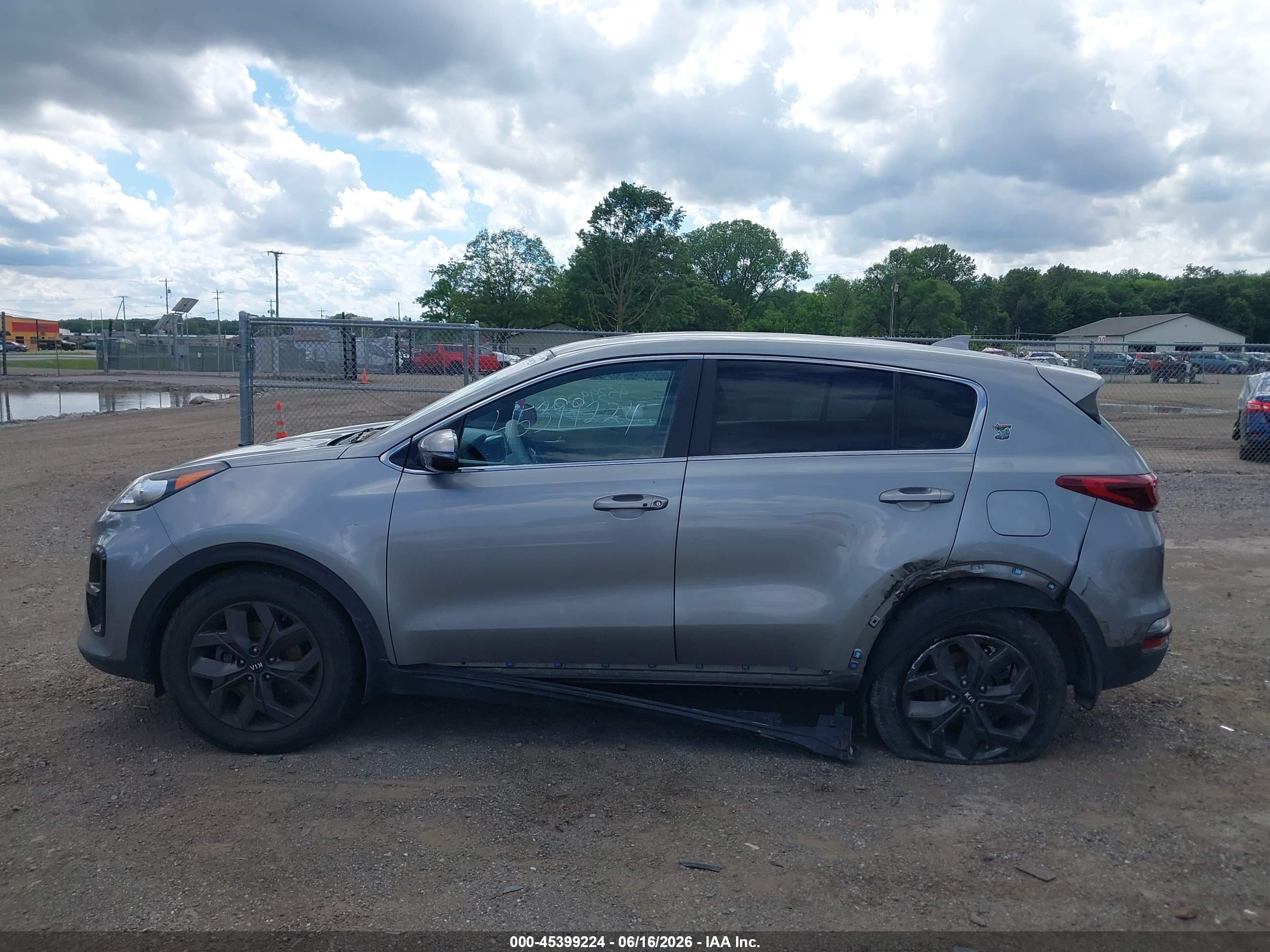 2022 KIA SPORTAGE LX