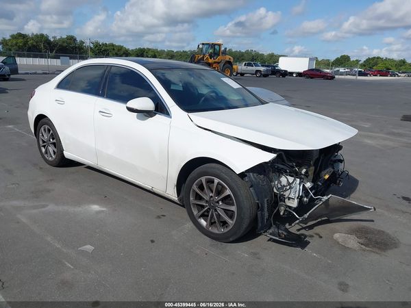 2020 MERCEDES-BENZ A 220 A220