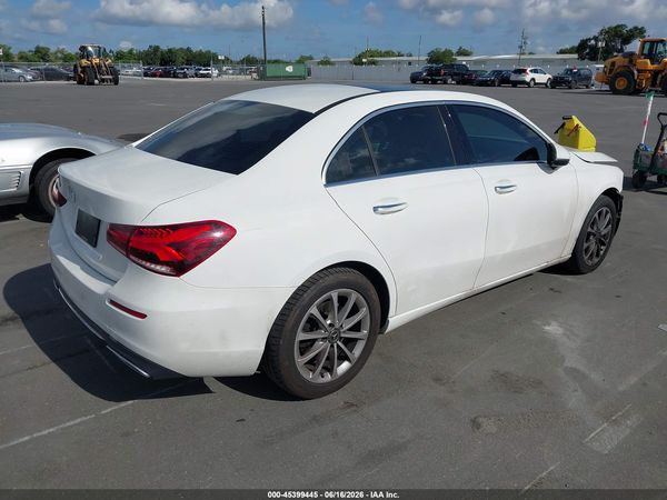 2020 MERCEDES-BENZ A 220 A220