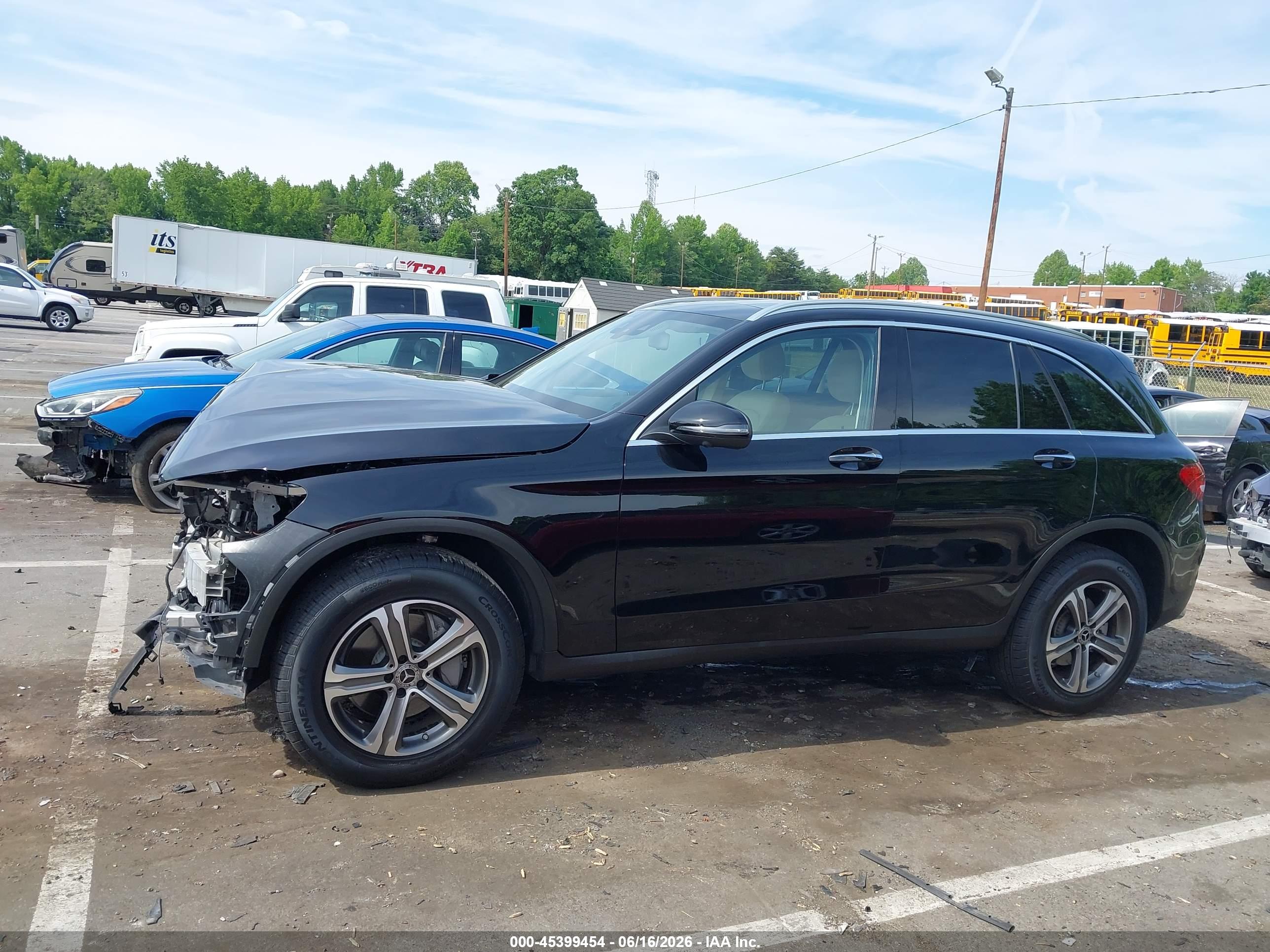 2019 MERCEDES-BENZ GLC 300 GLC300
