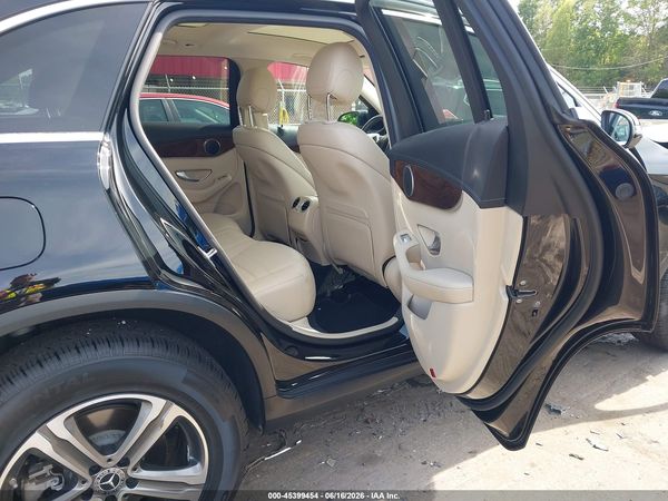 2019 MERCEDES-BENZ GLC 300 GLC300