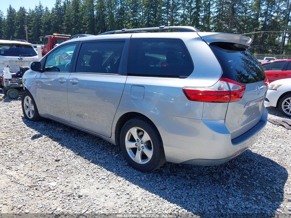 2017 TOYOTA SIENNA LE 8 PASSENGER — I3