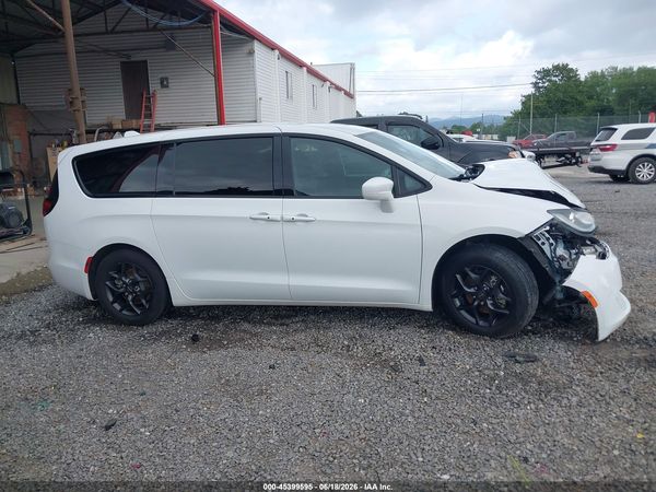 2019 CHRYSLER PACIFICA TOURING PLUS