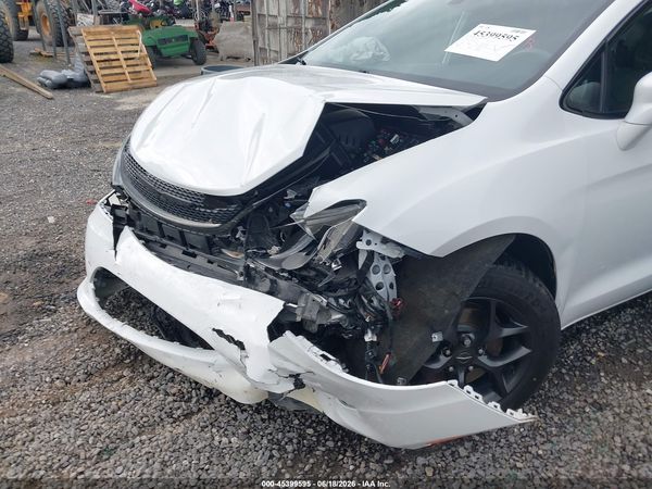 2019 CHRYSLER PACIFICA TOURING PLUS