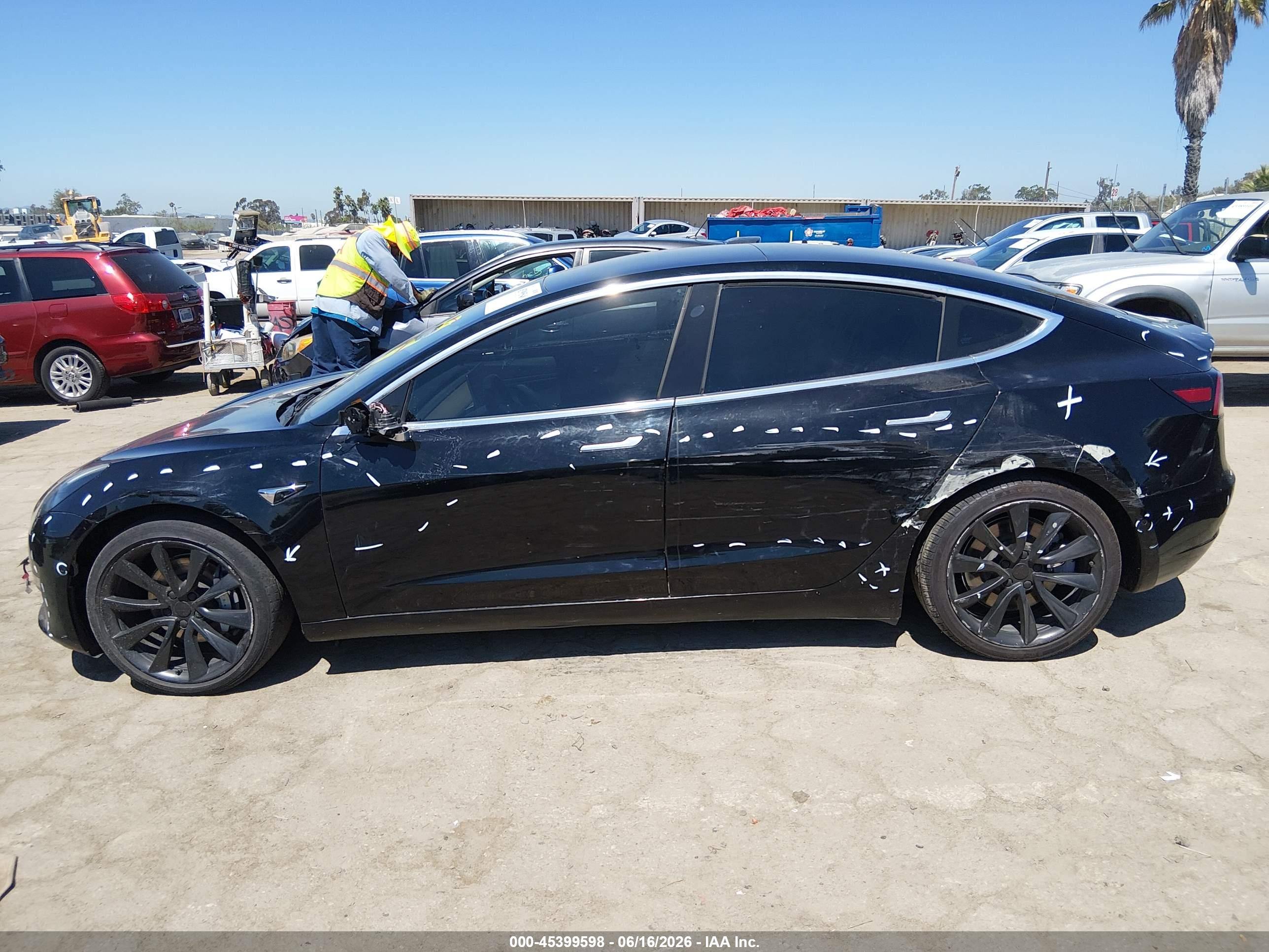 2018 TESLA MODEL 3 LONG RANGE/MID RANGE