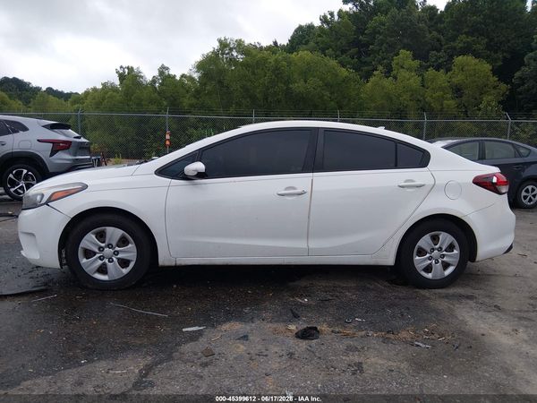 2017 KIA FORTE LX