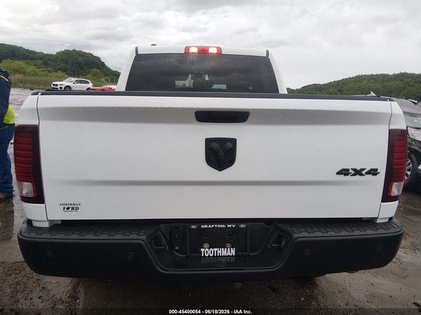 2022 RAM 1500 CLASSIC WARLOCK  4X4 5'7 BOX