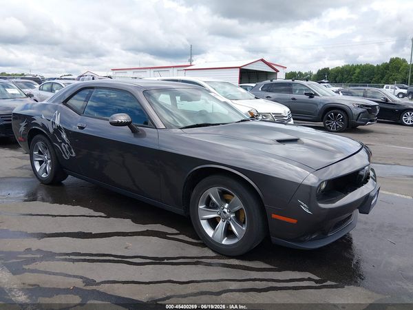 2016 DODGE CHALLENGER SXT