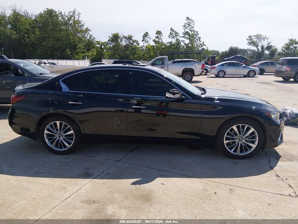 2022 INFINITI Q50 LUXE AWD