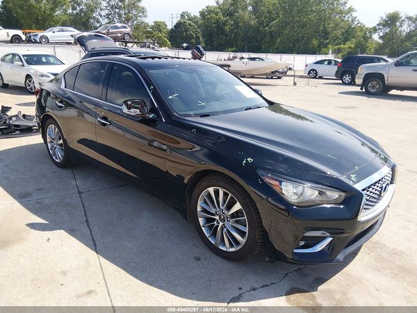 2022 INFINITI Q50 LUXE AWD