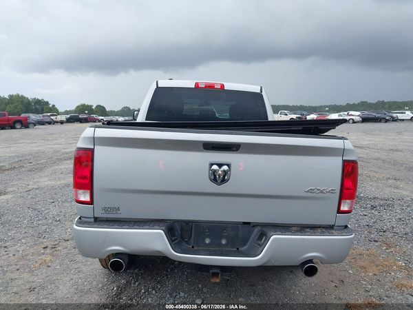 2017 RAM 1500 EXPRESS  4X4 6'4 BOX