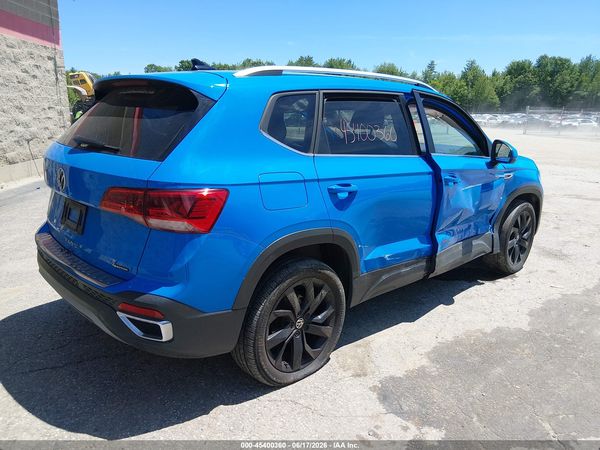 2022 VOLKSWAGEN TAOS 1.5T SE — I4