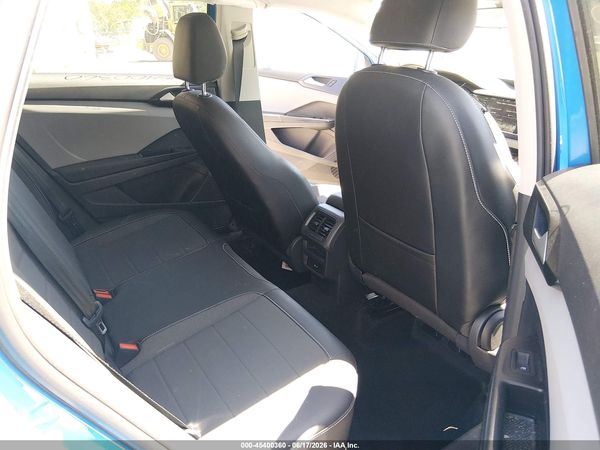 2022 VOLKSWAGEN TAOS 1.5T SE — I8