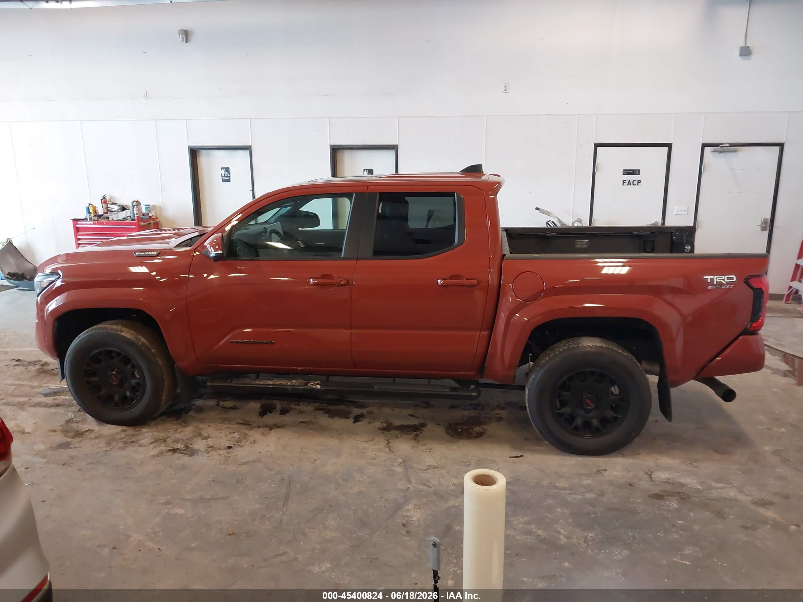 2025 TOYOTA TACOMA HYBRID TRD SPORT 4WD