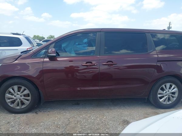 2018 KIA SEDONA LX