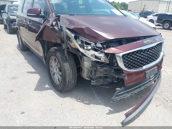 2018 KIA SEDONA LX