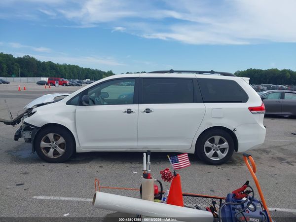 2013 TOYOTA SIENNA LE V6 8 PASSENGER