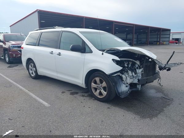 2013 TOYOTA SIENNA LE V6 8 PASSENGER