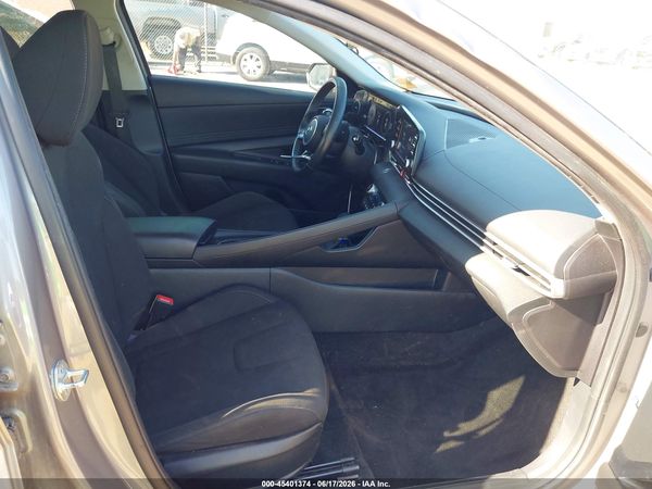 2022 HYUNDAI ELANTRA SEL