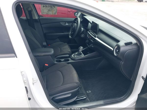 2019 KIA FORTE LXS