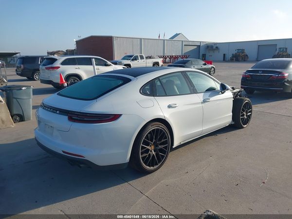 2017 PORSCHE PANAMERA 4S