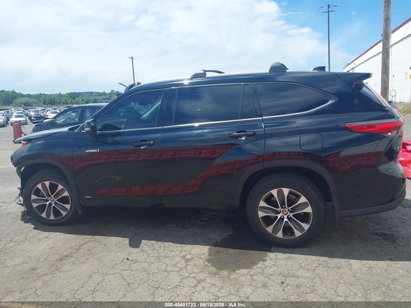 2021 TOYOTA HIGHLANDER HYBRID XLE