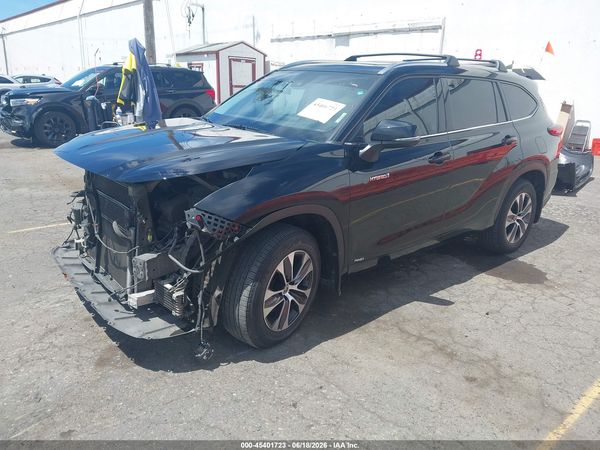 2021 TOYOTA HIGHLANDER HYBRID XLE