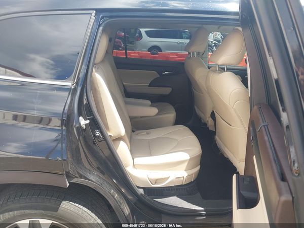2021 TOYOTA HIGHLANDER HYBRID XLE