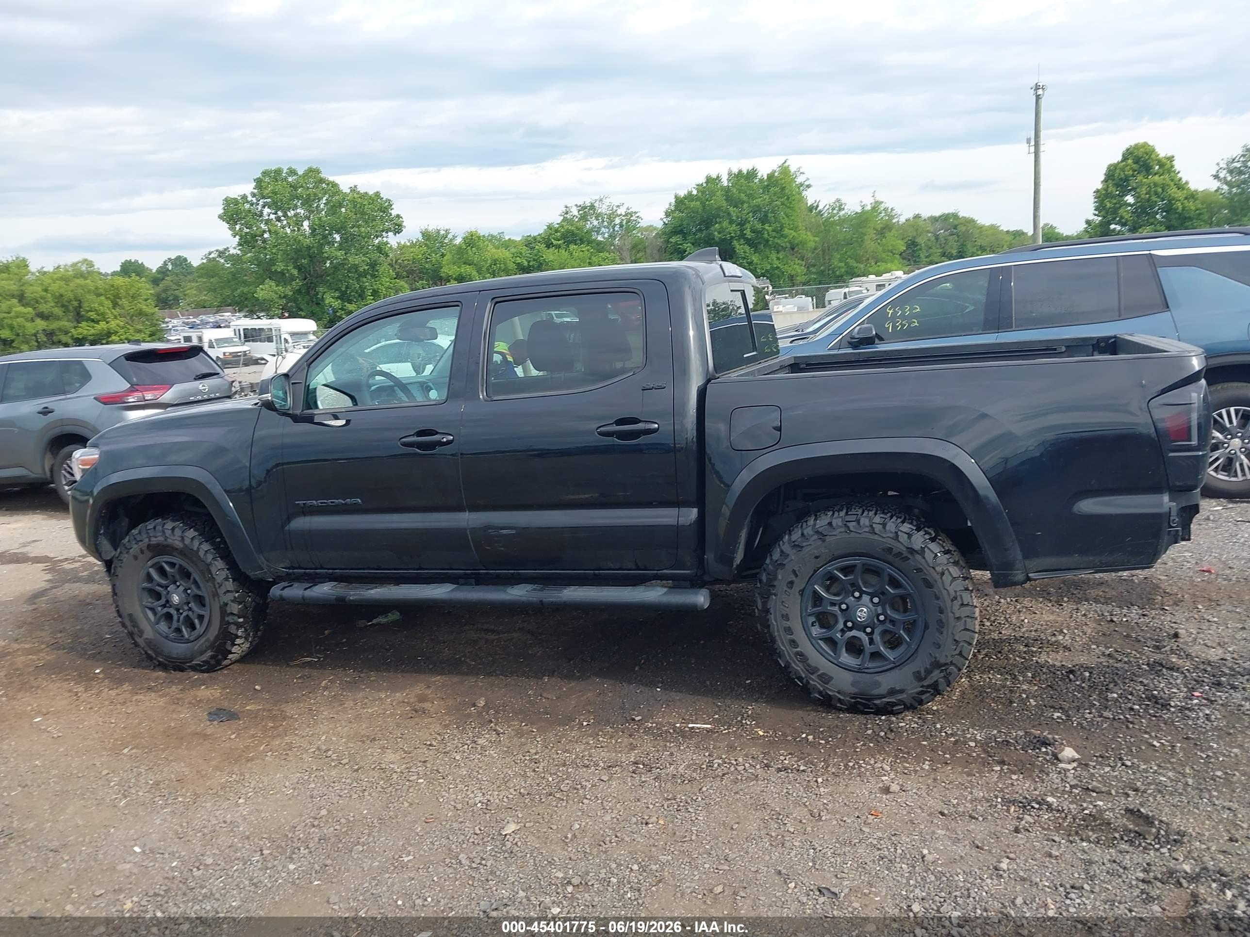 2021 TOYOTA TACOMA SR5 V6