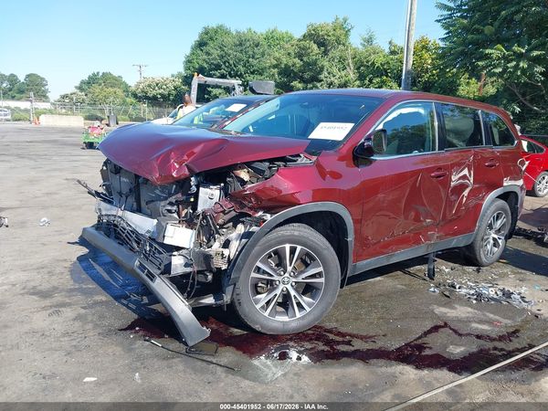 2019 TOYOTA HIGHLANDER LE