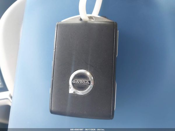 2025 VOLVO XC90 PLUG-IN HYBRID T8 PLUS 6-SEATER