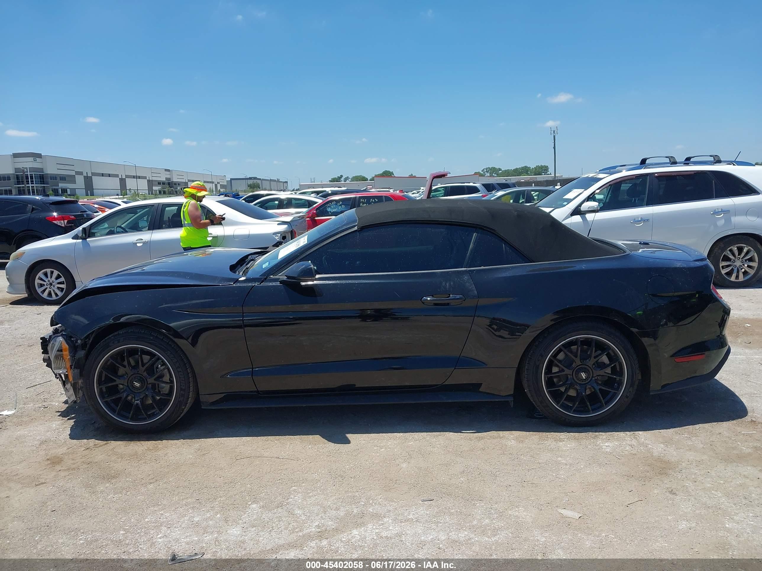 2019 FORD MUSTANG
