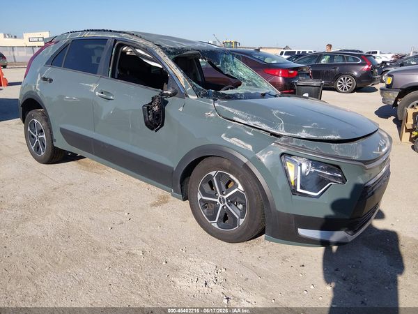 2025 KIA NIRO EX
