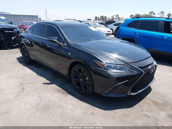 2022 LEXUS ES 300H F SPORT