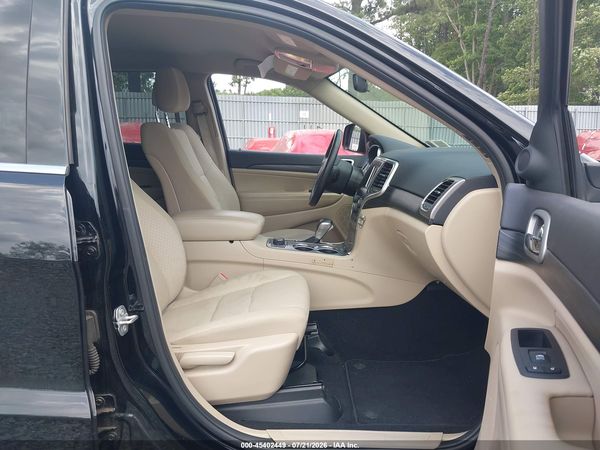 2019 JEEP GRAND CHEROKEE LAREDO E 4X4