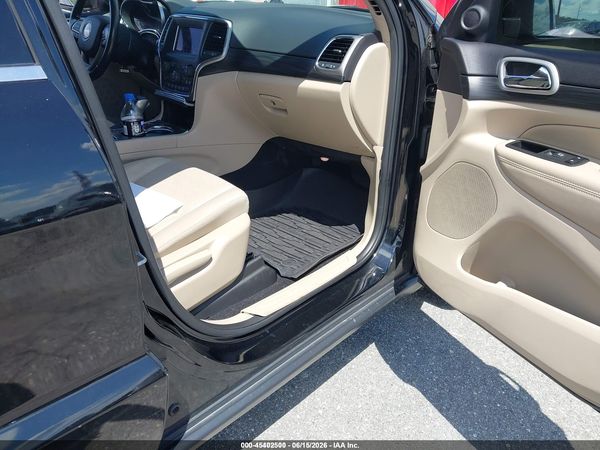 2019 JEEP GRAND CHEROKEE LAREDO E 4X4