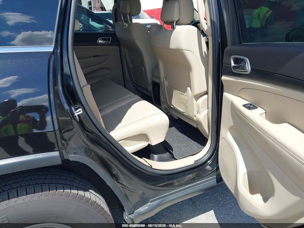 2019 JEEP GRAND CHEROKEE LAREDO E 4X4