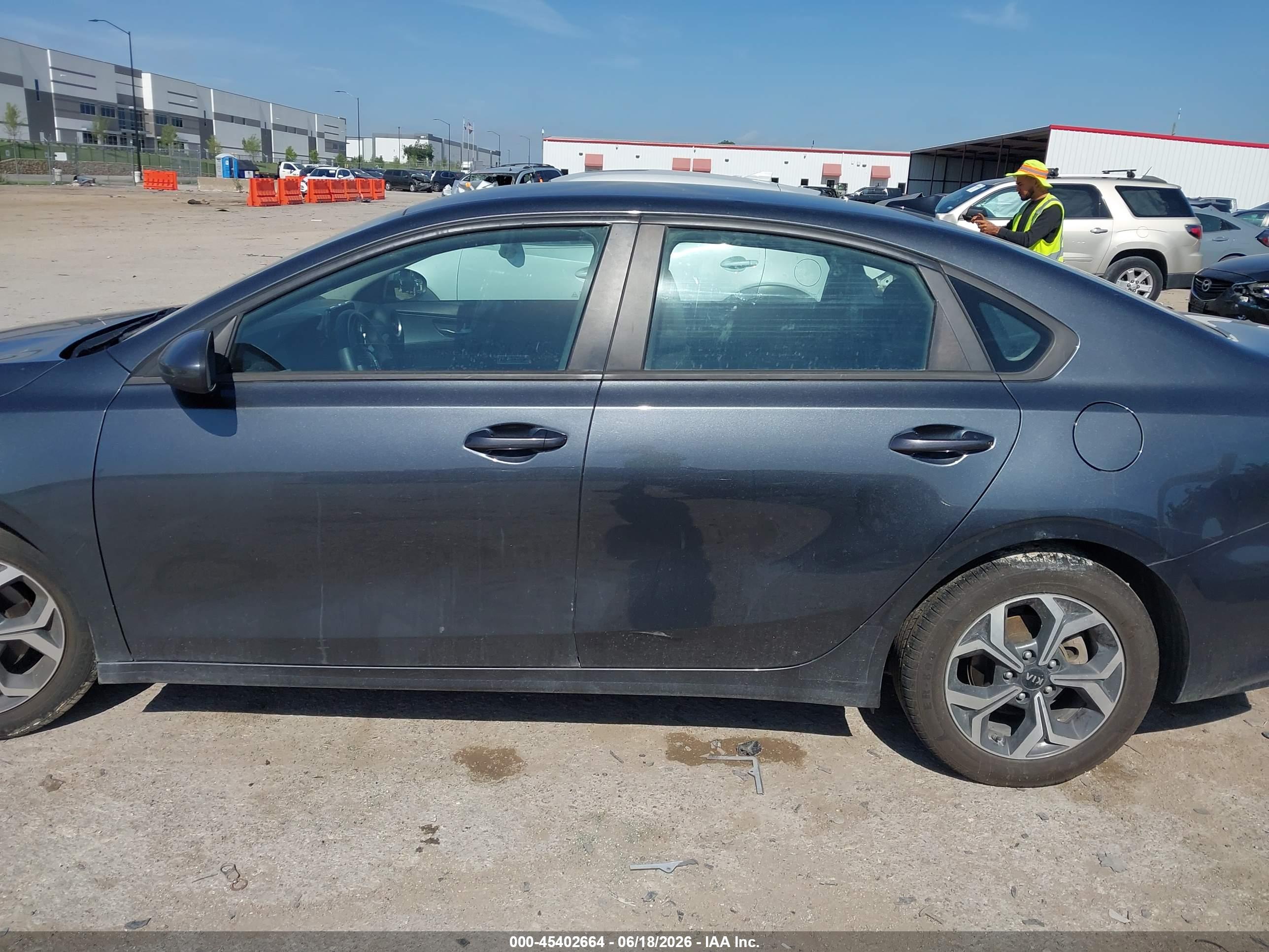 2021 KIA FORTE LXS