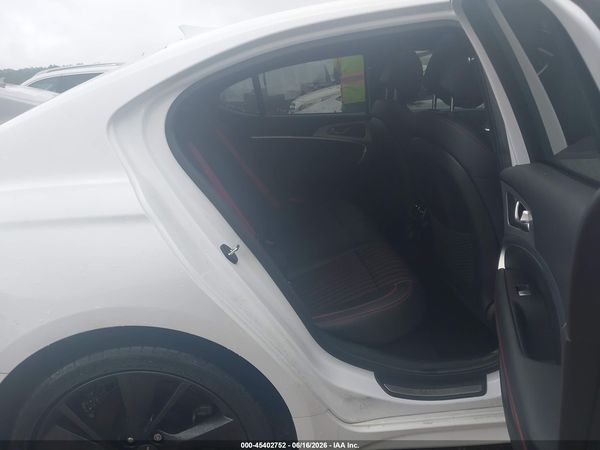 2023 GENESIS G70 2.0T AWD