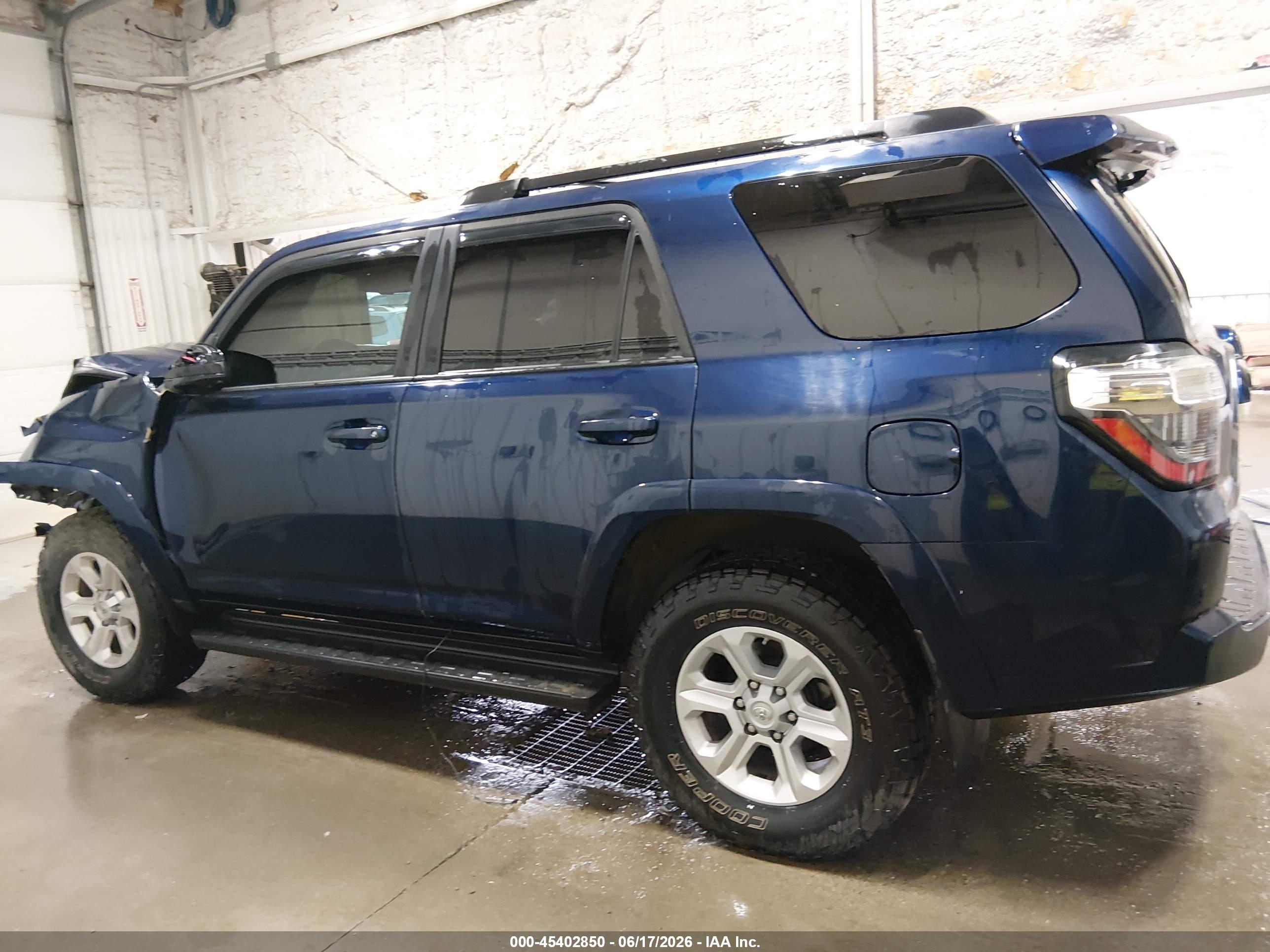 2020 TOYOTA 4RUNNER SR5