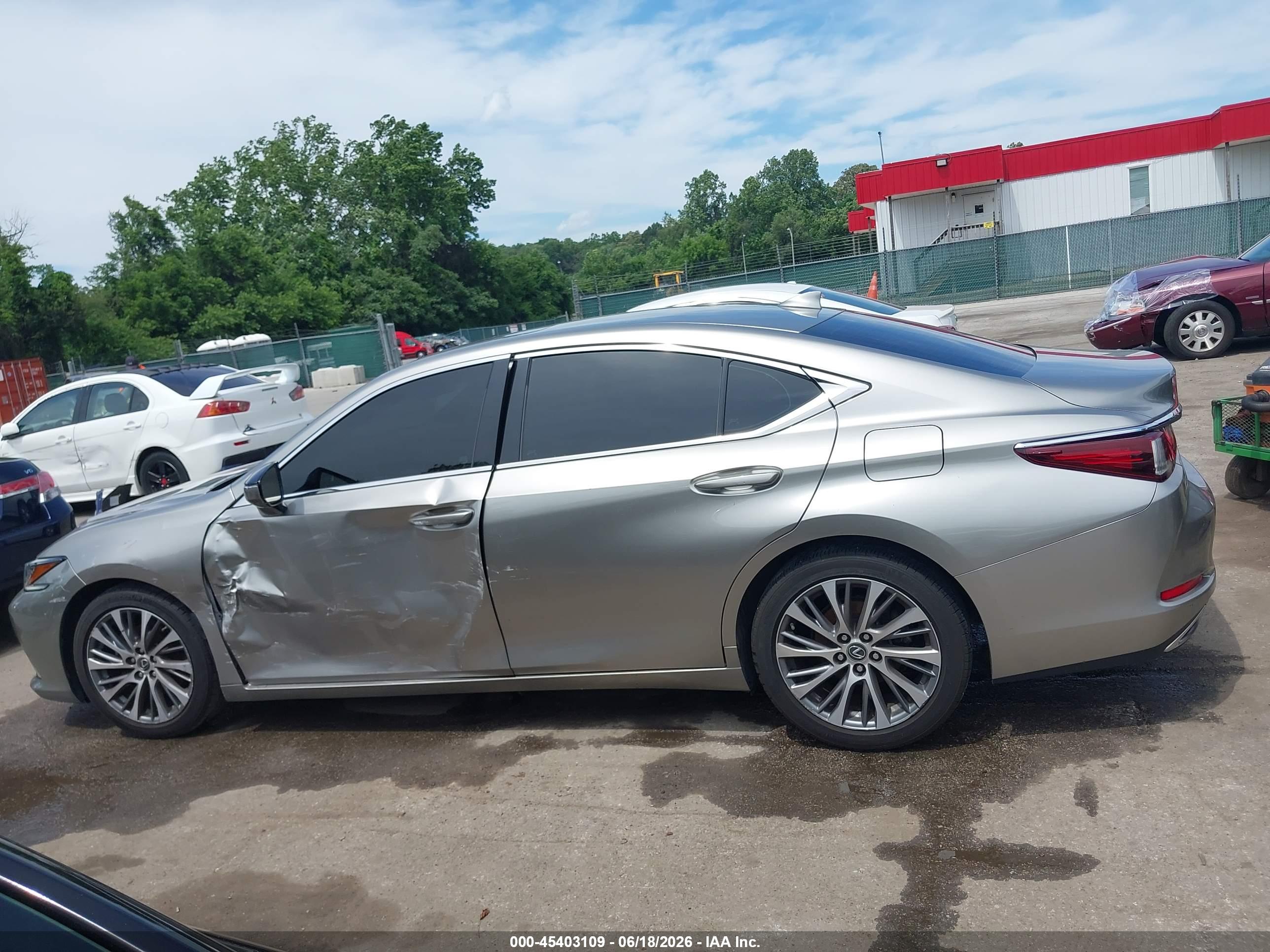 2019 LEXUS ES 350